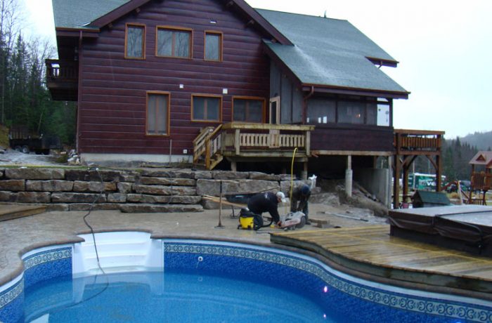 Notre-Dame-de-la-Sallette1